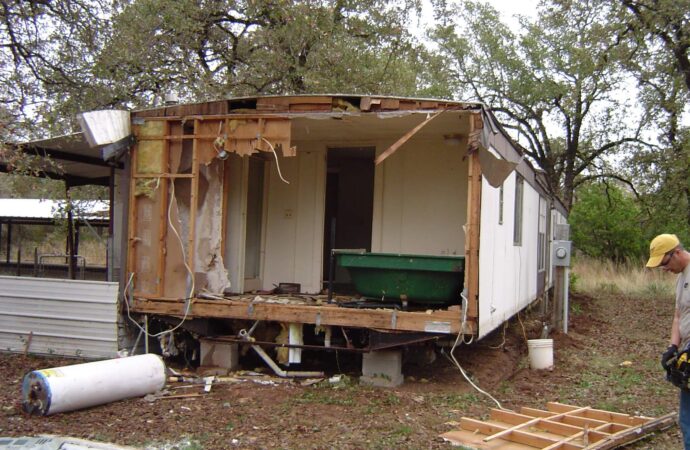 Big Mobile Home Mayhem: Careful Ways to Masterfully Tear Down Houses